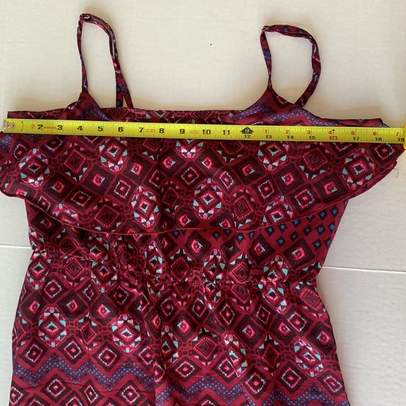 3x$15 CHARLOTTE RUSSE Geometric Aztec Print Burgundy Maxi Dress Size Medium - Picture 7 of 10